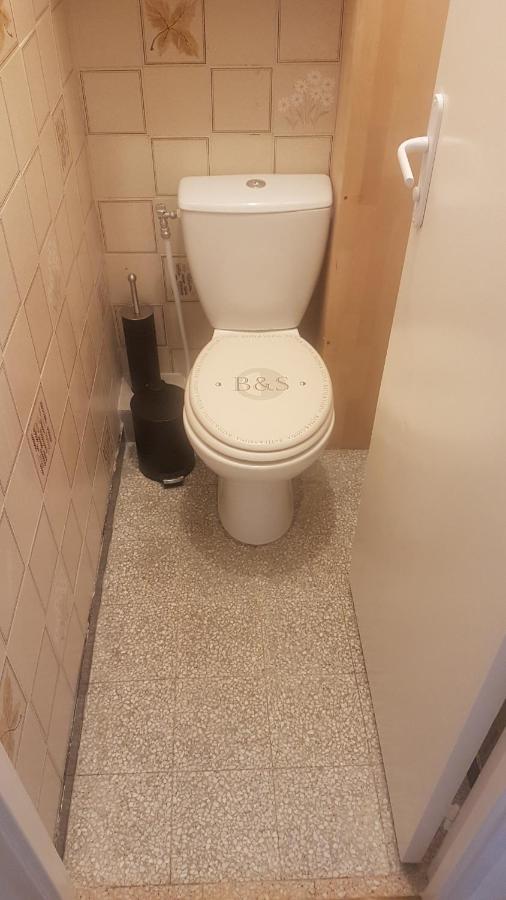 New Cheap Private Room, Kitchen , Overwieuw Sea,Tram On Spot, 12 Minutes From Nice Train Station With Tram , Beach In 17 Min Tram , Chambre Privee Pas Cher, Cuisine Equipee , Tram Sur Place, Apercu Mer, 12 Min De La Gare De Nice Avec Le Tram, 17 Min Екстер'єр фото