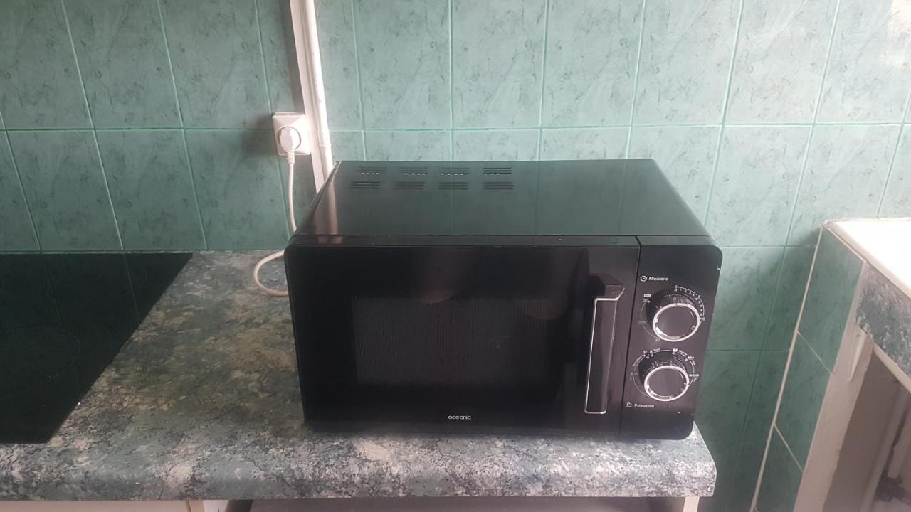 New Cheap Private Room, Kitchen , Overwieuw Sea,Tram On Spot, 12 Minutes From Nice Train Station With Tram , Beach In 17 Min Tram , Chambre Privee Pas Cher, Cuisine Equipee , Tram Sur Place, Apercu Mer, 12 Min De La Gare De Nice Avec Le Tram, 17 Min Екстер'єр фото