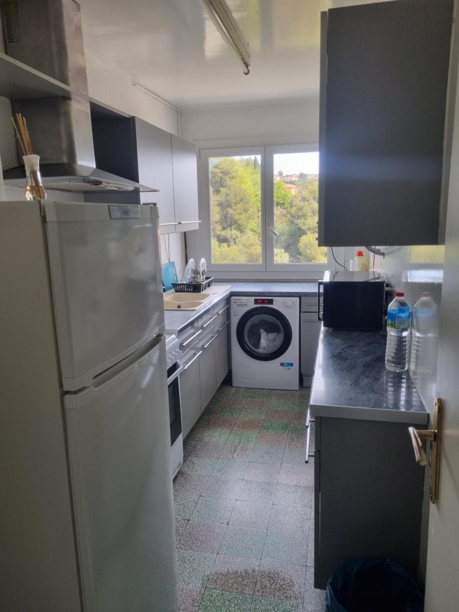New Cheap Private Room, Kitchen , Overwieuw Sea,Tram On Spot, 12 Minutes From Nice Train Station With Tram , Beach In 17 Min Tram , Chambre Privee Pas Cher, Cuisine Equipee , Tram Sur Place, Apercu Mer, 12 Min De La Gare De Nice Avec Le Tram, 17 Min Екстер'єр фото